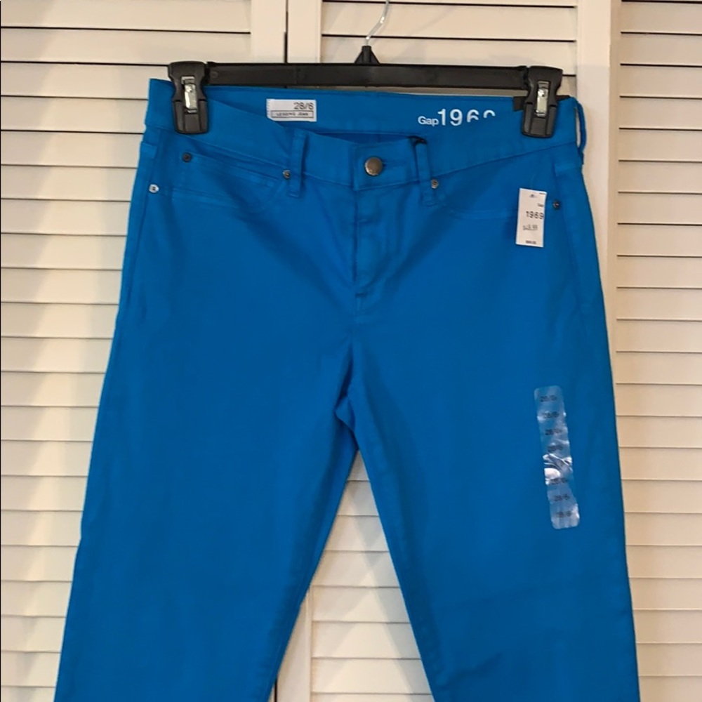 *NWT* GAP Legging Jean